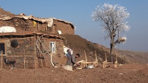 Çocukluğundan beri köyde bu işi yapıyor, tanesi 2 bin liradan satılıyor