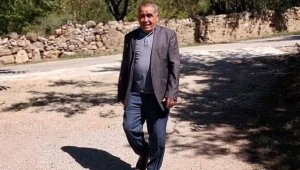 Devrilen traktörün sürücüsü Mehmet Zeki Kaya öldü