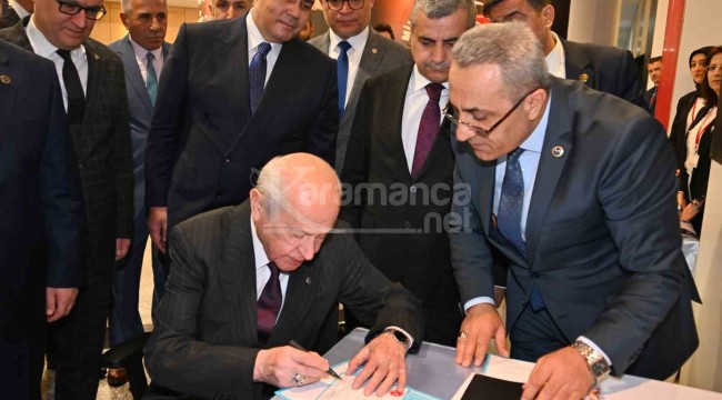 Genel Başkan Bahçeli adaylık başvurusunu gerçekleştirdi