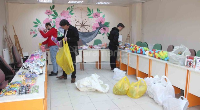 Karaman'da depremzede çocuklar için oyuncak kampanyası başlatıldı