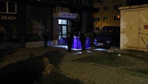 Kocasına sinirlenip balkondan atlayan Elena Çankaya öldü