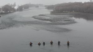 Nehirde aranıyordu, not bırakan kişi kahvehanede çay içerken bulundu