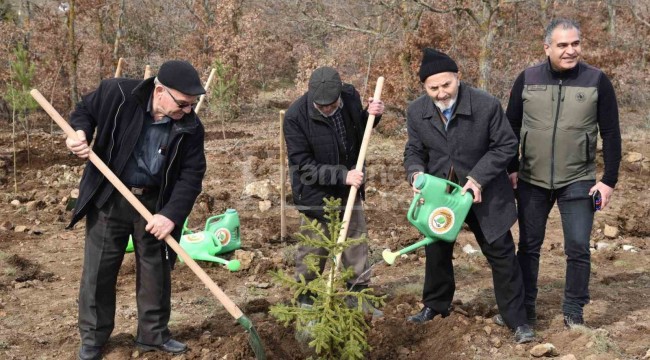 Üç emekliden duygulandıran davranış