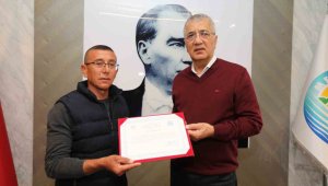 Belediye personeli, kök hücre bağışçısı olarak genç kıza umut oldu