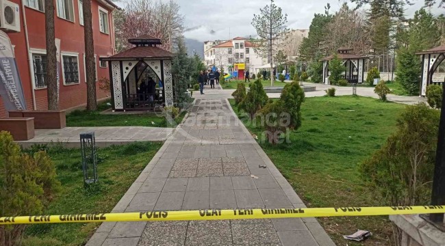 Hacı Ali Özer, parkta ölü olarak bulundu