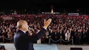 Cumhurbaşkanı Erdoğan, Beştepe'de 320 bin vatandaşa hitap etti