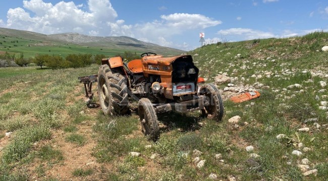 Devrilen traktörün altında kalan Mehmet Karga öldü