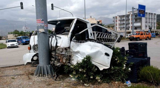 Ermenek kavşağındaki kazada 3 yaralı