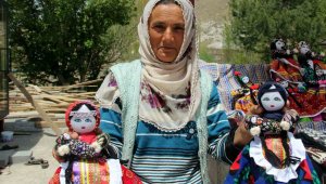 Günde sadece 5 tane yapabiliyor, dünyaya açılıyor