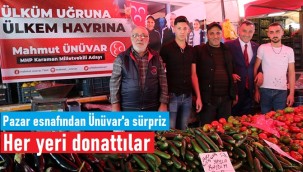 Pazar esnaflarından Ünüvar'a pankart sürprizi