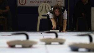 Floor Curling Gençler Türkiye Şampiyonası Karaman'da başladı