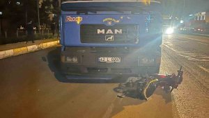 Karapınar'da tır motosiklete çarptı: 1 yaralı