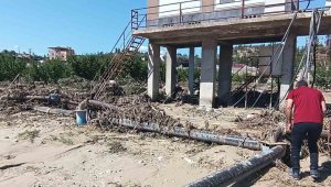 Mut'ta yağışlardan etkilenen alanlarda hasar tespiti