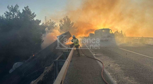 Silifke'de kaza yapan tır alev alev yandı