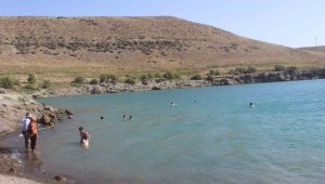 Acıgöl yaz sıcaklarından bunalanların mekanı oldu