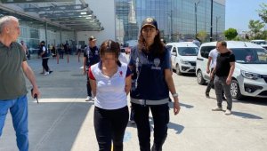 Dil düşürme yöntemi ile hırsızlık yapan 4 şüpheli tutuklandı