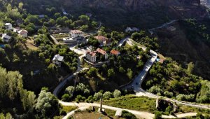 Doğa ve tarihin iç içe olduğu mahalle ziyaretçilerini bekliyor