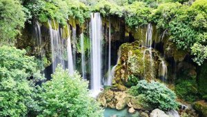 Doğanın el değmemiş mirası "Yerköprü Şelalesi" ziyaretçilerini ağırlıyor