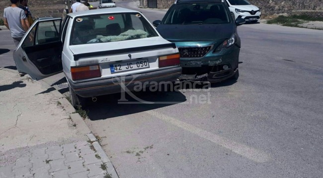 Karapınar'da otomobiller çarpıştı: 3 yaralı