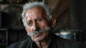 Tek güzünü verdiği mesleğini 73 yıldır usanmadan yapıyor