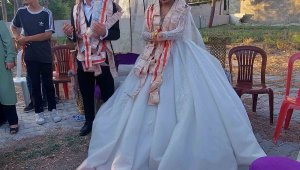 Yok böyle takı, 100 metre uzunluğunda görenler hayrete düştü