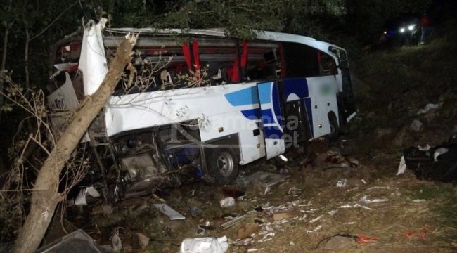 Yolcu otobüsü şarampole uçtu: 11 ölü, 20 yaralı
