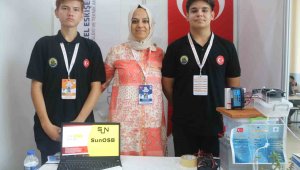 Lise öğrencileri yaptı, güneşten saf su ürettiler