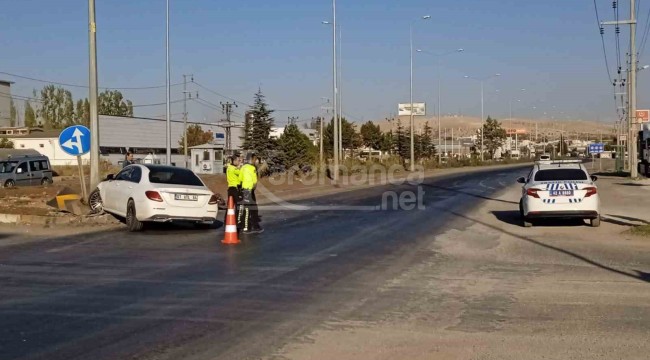 Ereğli'de motosiklet ile otomobil çarpıştı: 2 yaralı