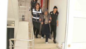 FETÖ'den aranan kadın kilerdeki özel bölmede yakalandı