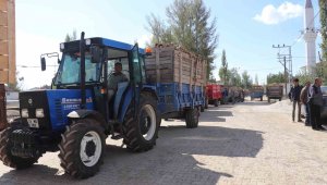 Hasadı bitti, satış için kilometrelerce kuyruk oluştu