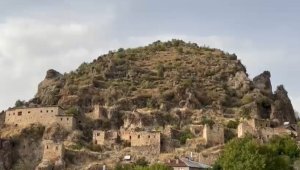 İlçenin 400 yıllık taş evleri butik otel olma yolunda