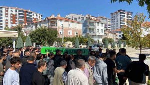 Motosiklet kazasında hayatını kaybeden sürücü toprağa verildi