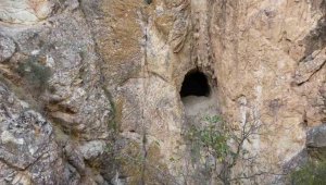 Doğanın derinliklerinde bir yer, 3 kilometrelik gizli geçit kaleye uzanıyor