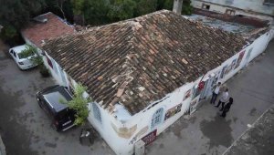 Sıva dökülünce ortaya çıktı, tam 700 yıllık