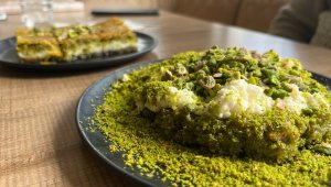 Adeta damak çatlatıyor, porsiyonu 90 lira