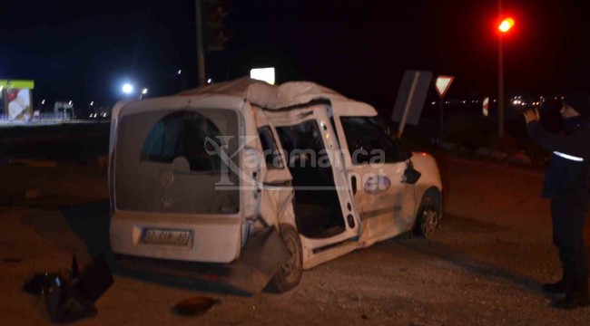 Ereğli'de tır ile hafif ticari araç çarpıştı: 1 yaralı