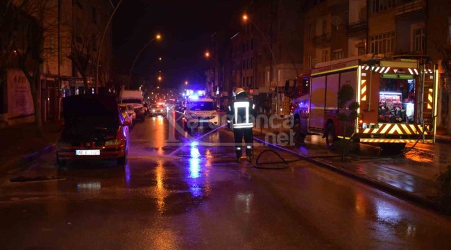 Karaman'da LPG'li otomobil yandı, yol trafiğe kapatıldı