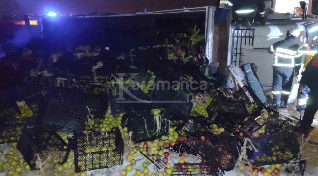 Karapınar'da kamyon devrildi: 1 yaralı