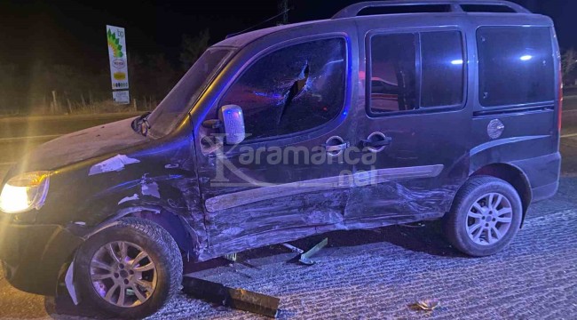 Karapınar'da otomobil ile hafif ticari araç çarpıştı: 5 yaralı