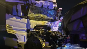 Akşehir'de 4 tır çarpıştı: 1 ölü, 3 yaralı