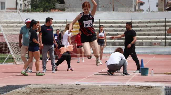 Atletizm Grup Yarışmalarına 14 ilden 425 sporcu katılıyor