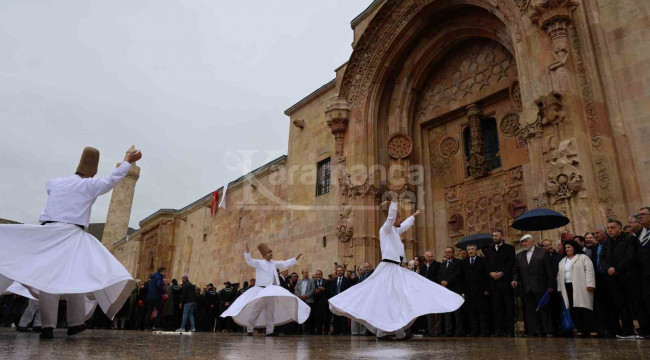 Anadolu'nun El Hamrası 9 yıllık hasretin sonunda ibadete açıldı