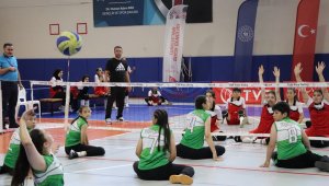 Oturarak Voleybol Türkiye Şampiyonası Karaman'da başladı