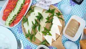 Elmadalı'nda Kahvaltı Sezonu Başladı