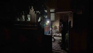 Evinin balkonundaki kadını vuran kocası çıktı