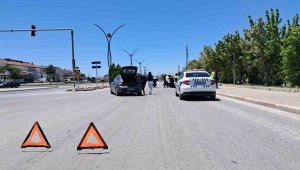 Karaman'da otomobil ile motosiklet çarpıştı: 1 yaralı