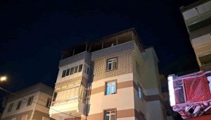 Çakmakla oynayan çocuk yangın çıkardı