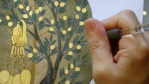 Bu yaprak özel bir sistemle iki yılda kurutuluyor