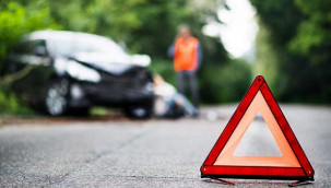 Karaman'da trafik kazası: Yaşlı kadın ağır yaralandı