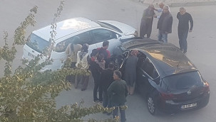 Karaman'da otomobiller çarpıştı